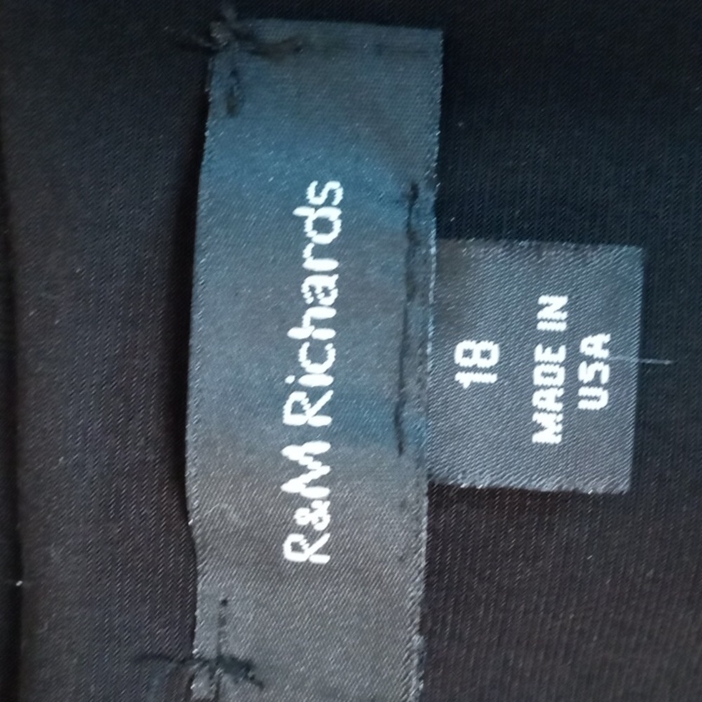 - R&M Richards, made in the USA office, professional, academia, churchy, - Picture 3 of 6